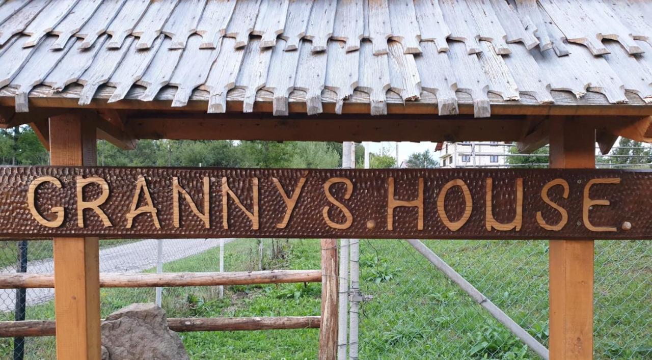 Villa Granny'S House Moisei Exterior foto