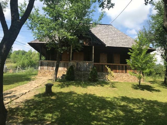 Villa Granny'S House Moisei Exterior foto